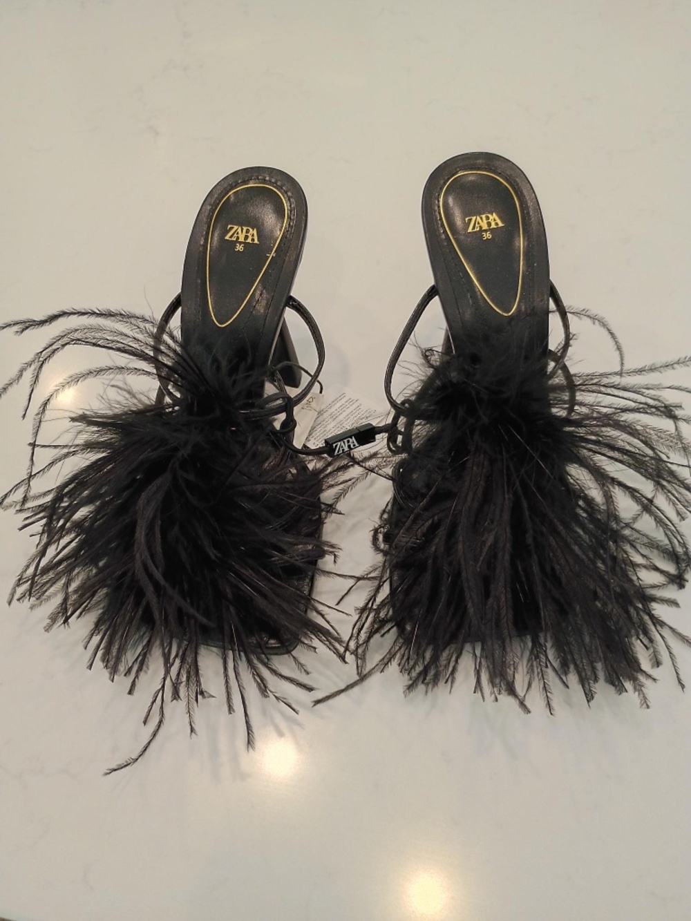 Zara Open Two Slides NWT SZ 36